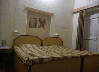 Abhinav Hotel, Khandwa 2